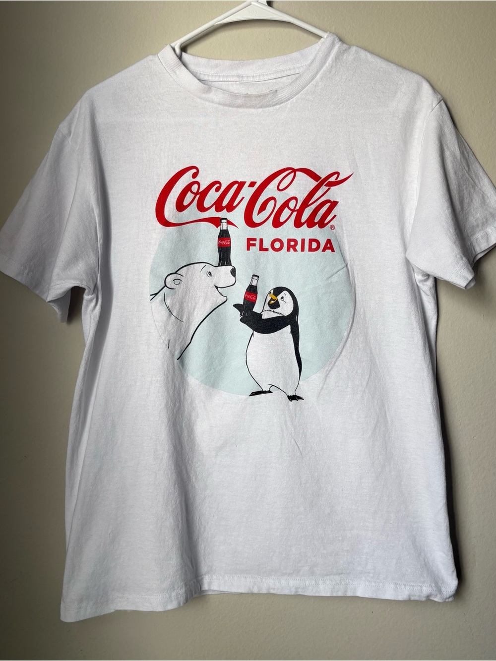 Vintage 90s Coca-Cola Florida Polar Bear Penguin Graphic T-Shirt